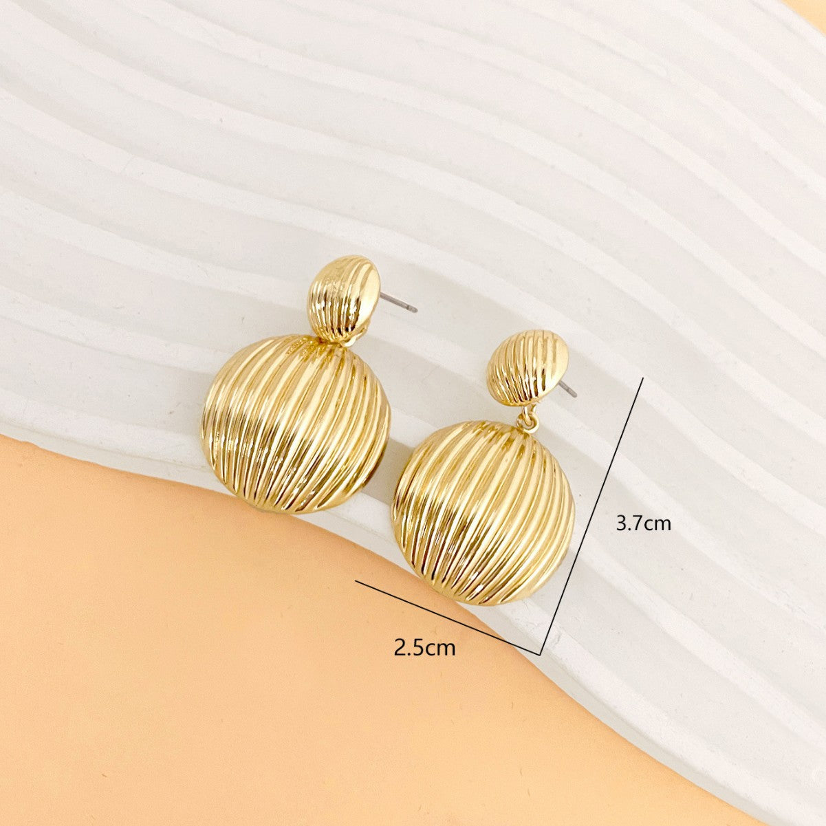Round Drop Earrings For Women In Golden Metal, Elegant Jewelry Accessories