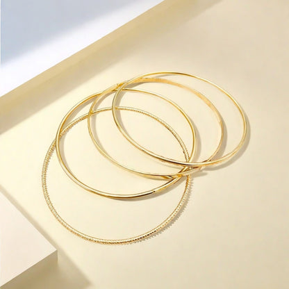 Round Golden Metal Bangle For Elegant Style, 1 Set