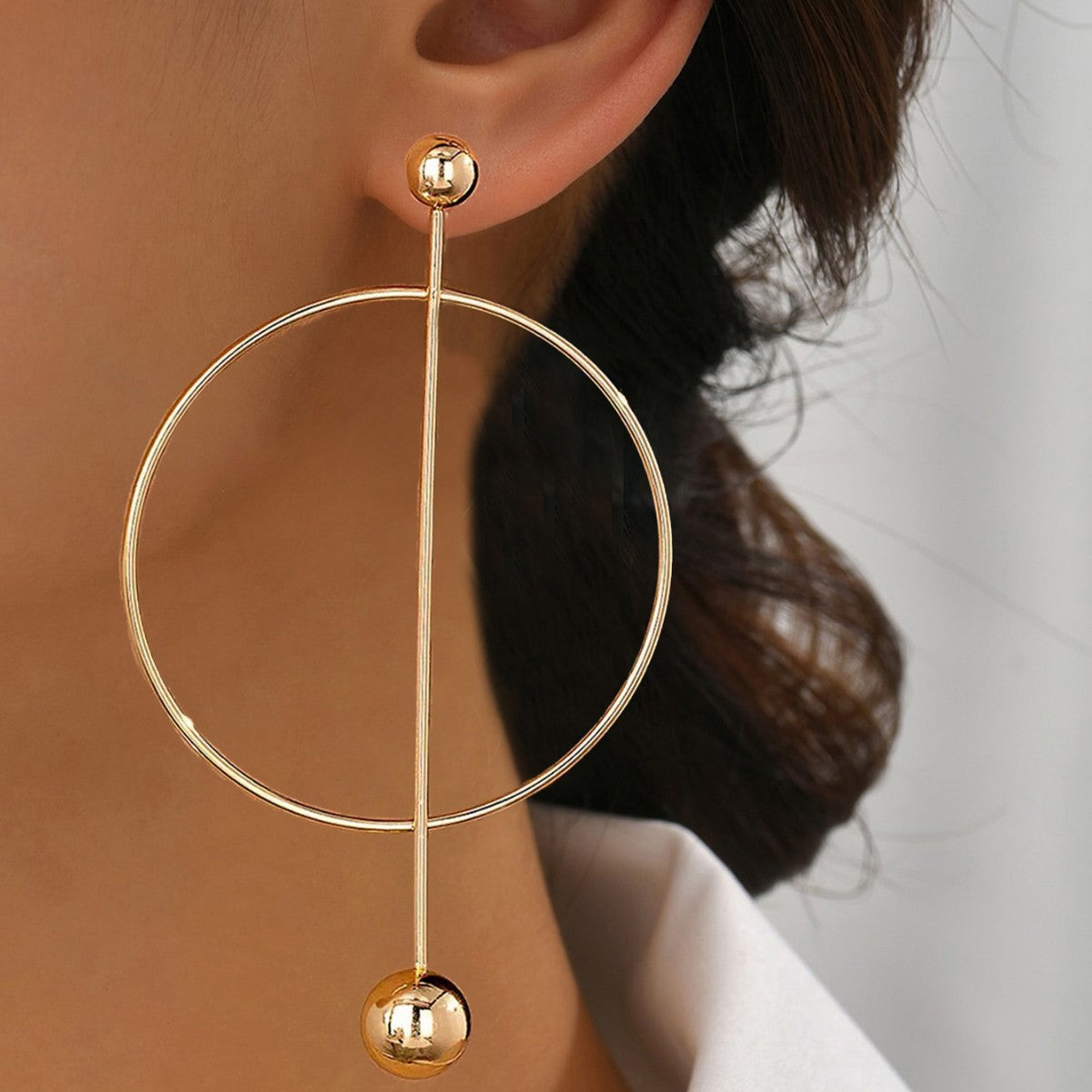 Round Stud Earrings For Women In Golden Metal, Classic And Elegant Jewelry Accessory