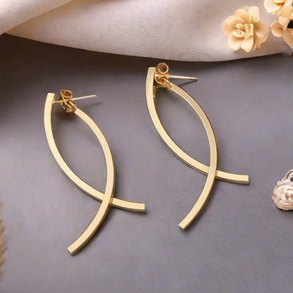 Golden Metal Drop Earrings For Elegant Style