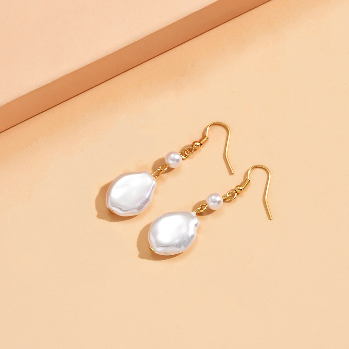 For Women Golden Irregular Drop Earrings Featuring Imitation Pearl Design