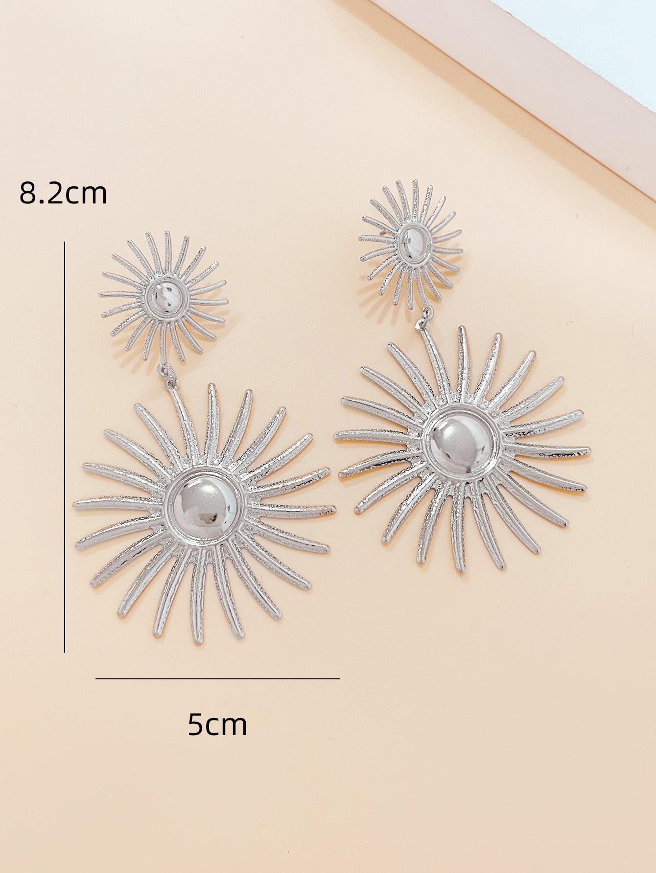 Golden Metal Flowers Drop Earrings For Elegant Style