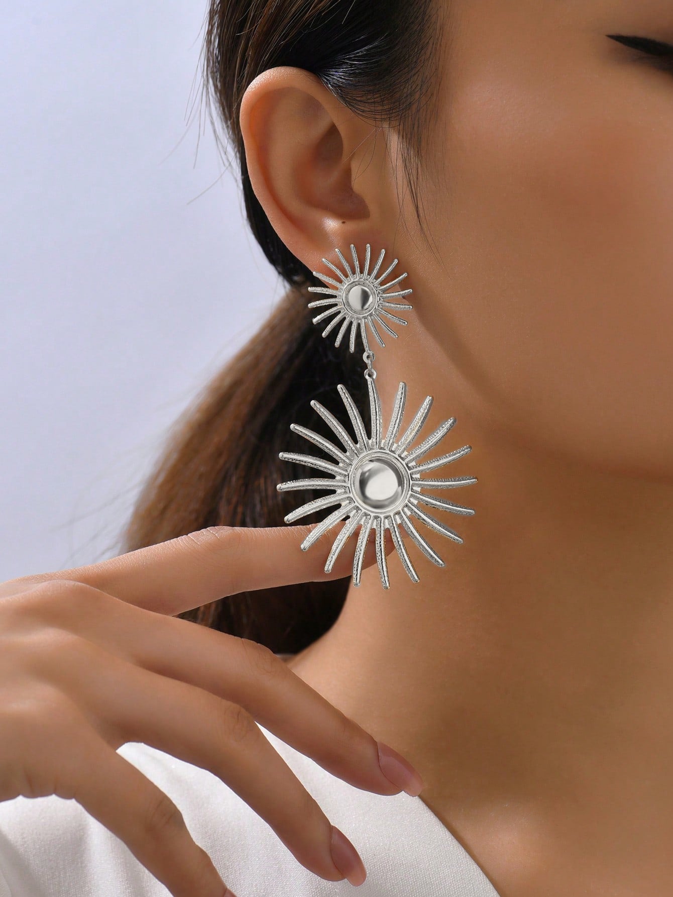 Golden Metal Flowers Drop Earrings For Elegant Style