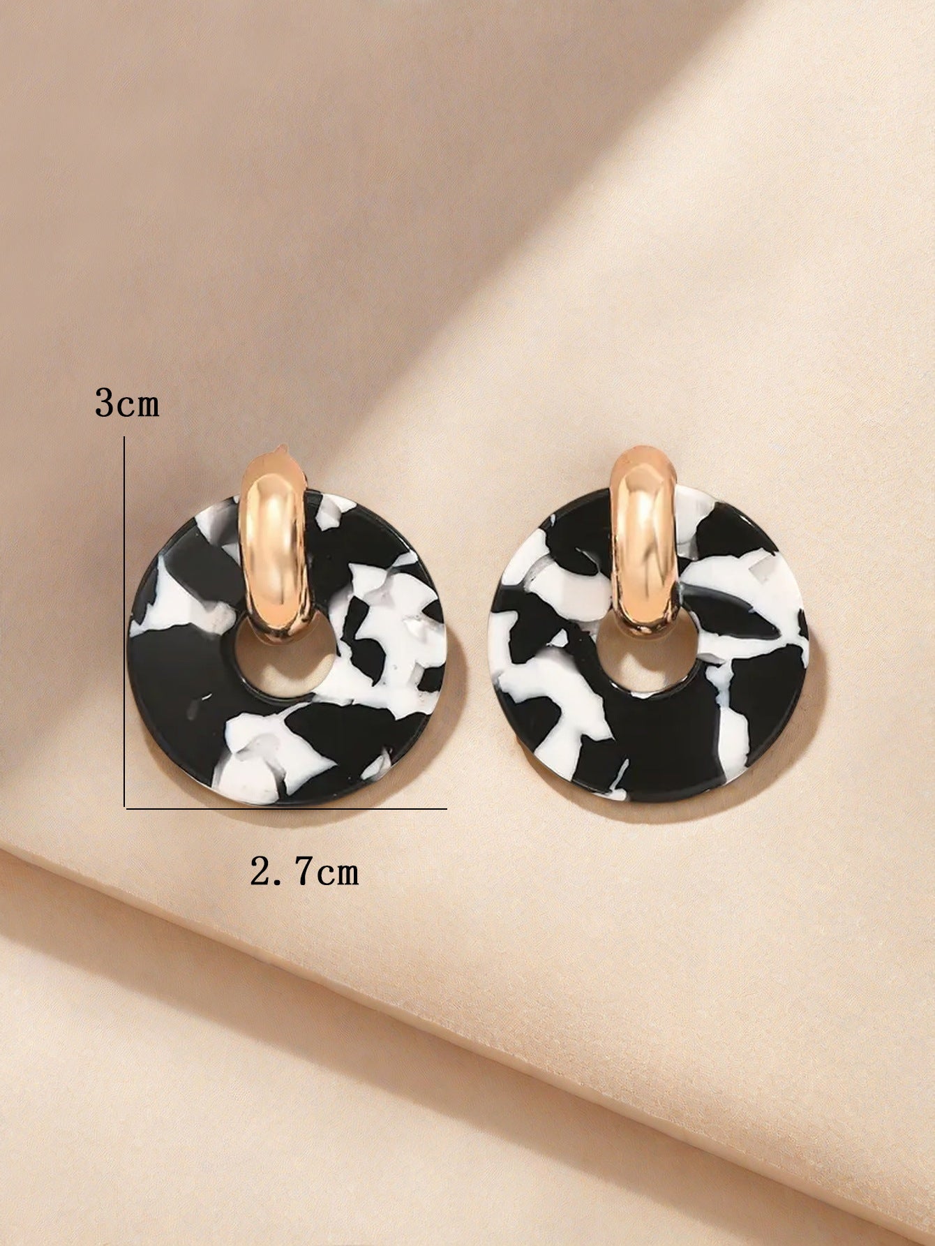 For Irregular Stud Earrings In Acrylic With Colour Accents