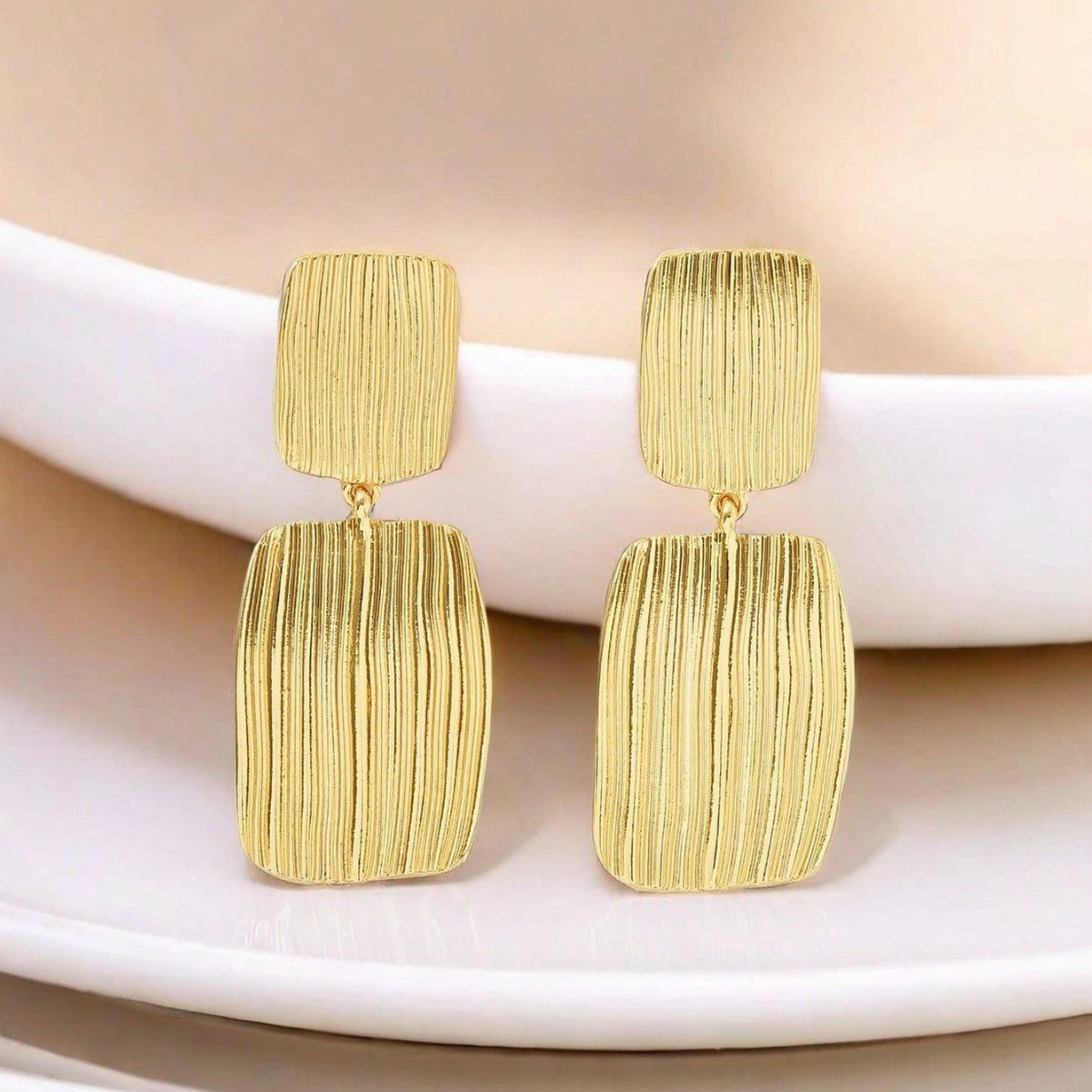 Brushed Golden Metal Quadrilateral Drop Earrings For Elegant Style