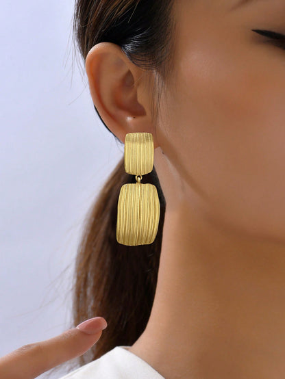 Brushed Golden Metal Quadrilateral Drop Earrings For Elegant Style