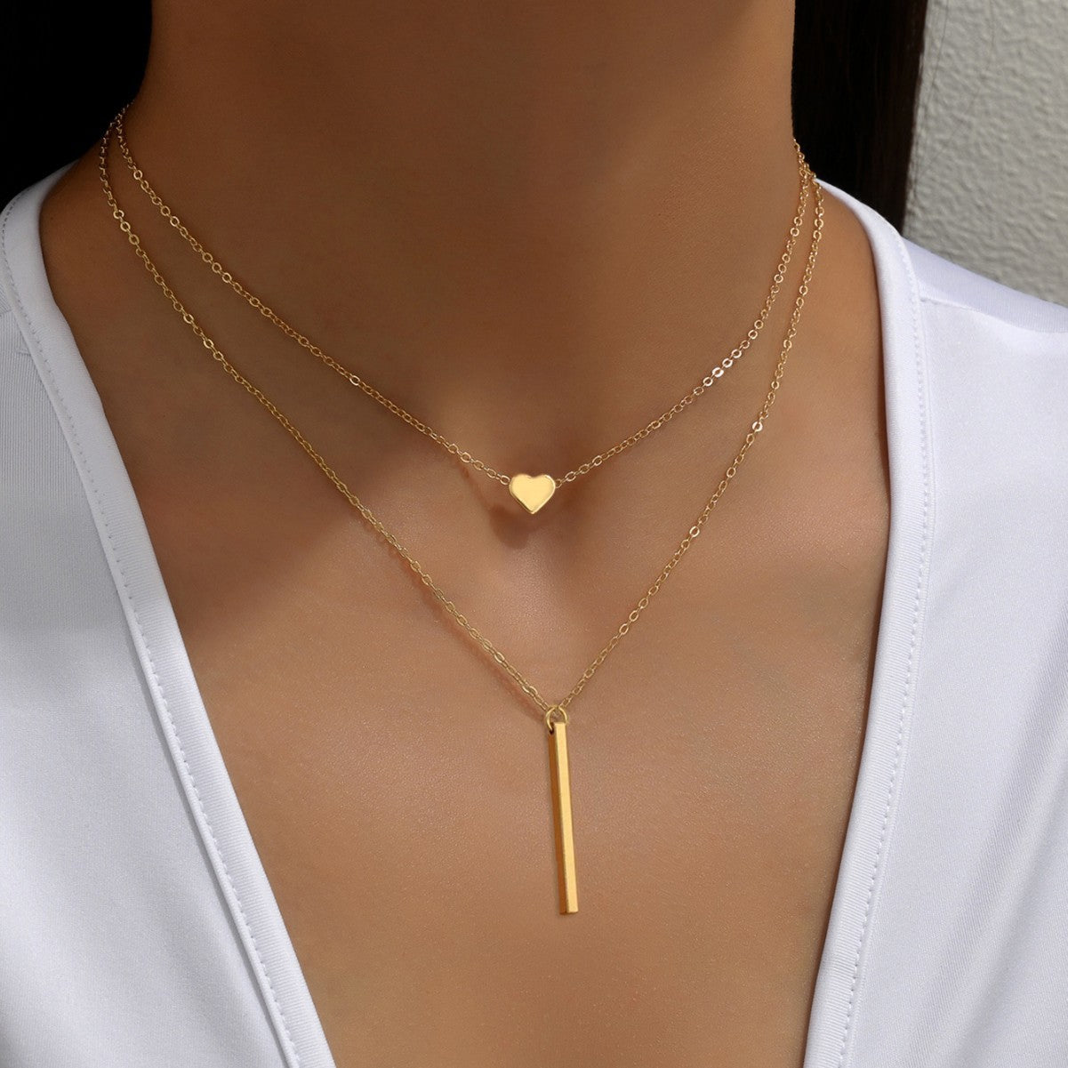 Heart Shape Metal Necklace For Women In Elegant Golden Finish