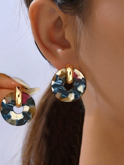 For Irregular Stud Earrings In Acrylic With Colour Accents