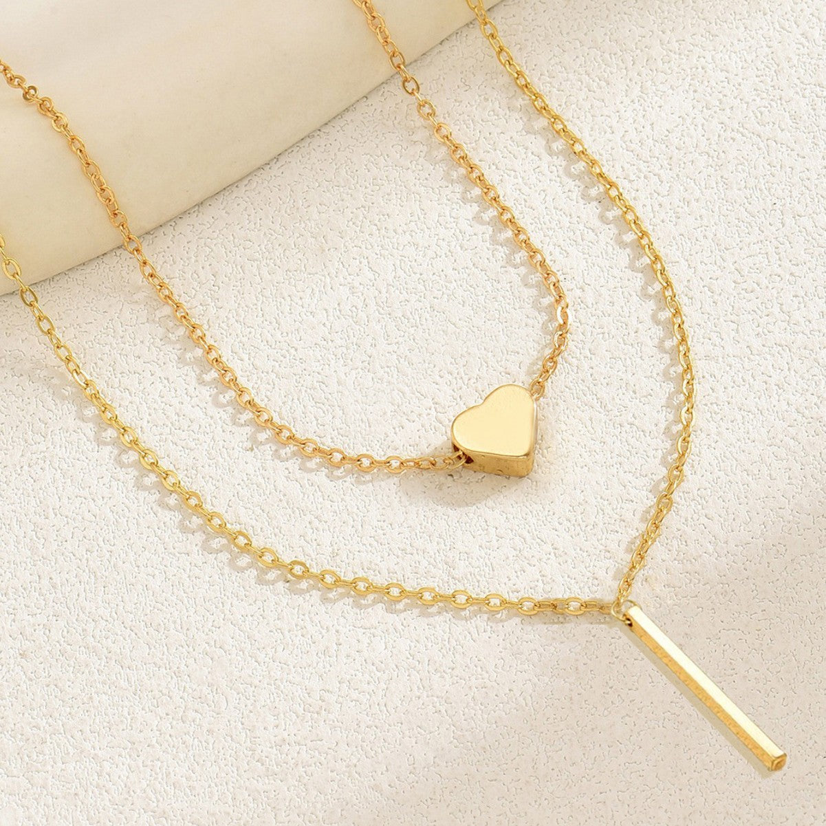 Heart Shape Metal Necklace For Women In Elegant Golden Finish