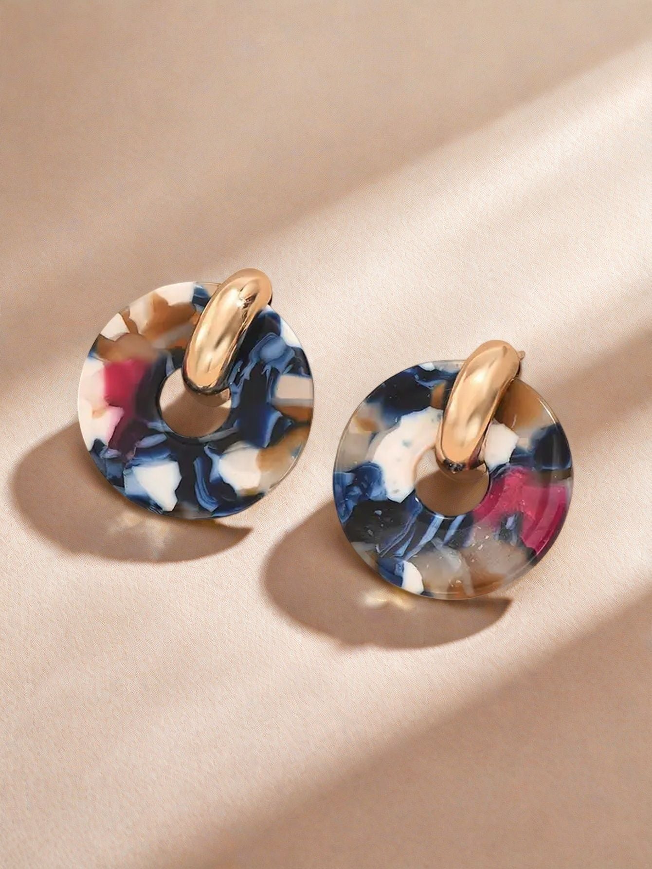 For Irregular Stud Earrings In Acrylic With Colour Accents