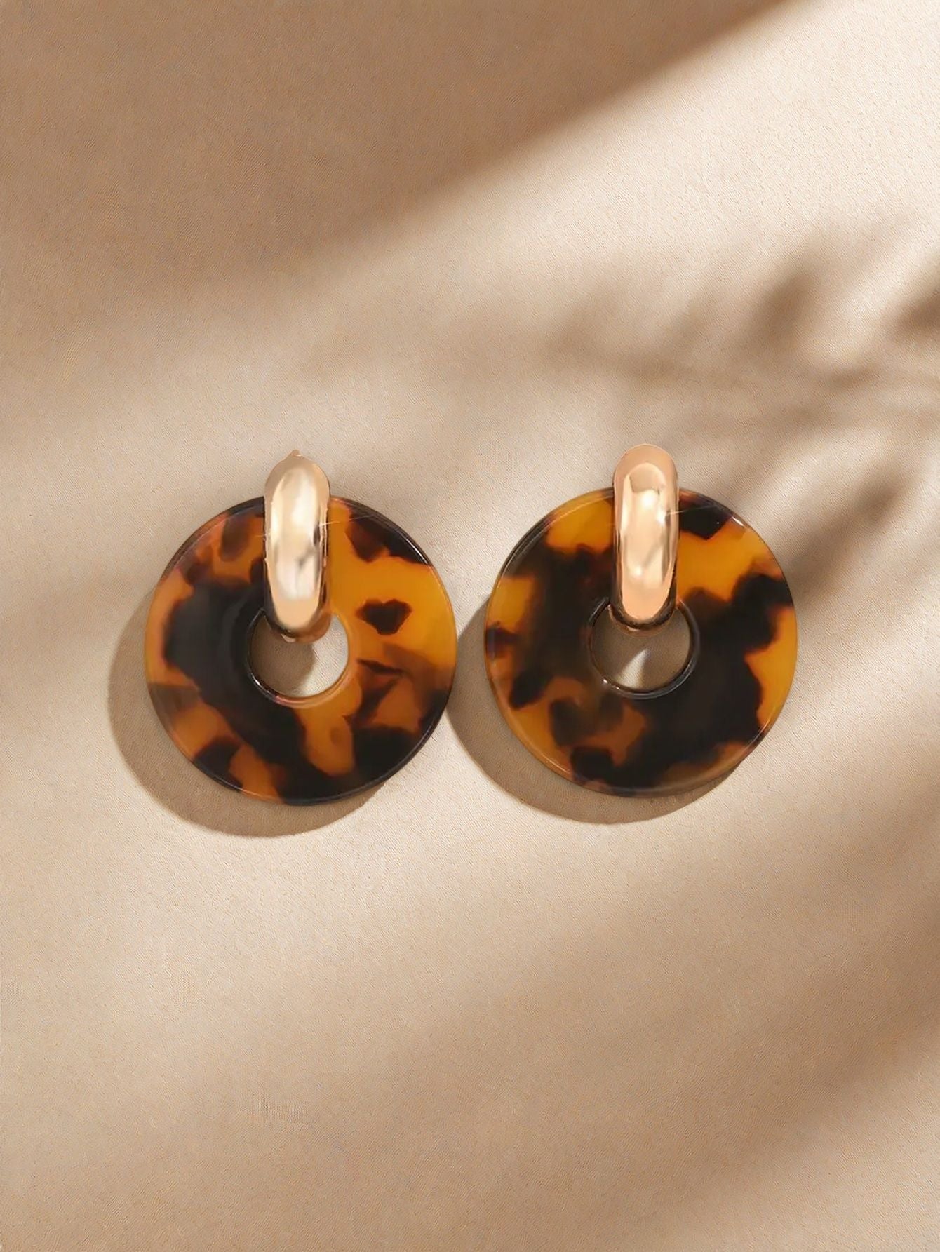 For Irregular Stud Earrings In Acrylic With Colour Accents
