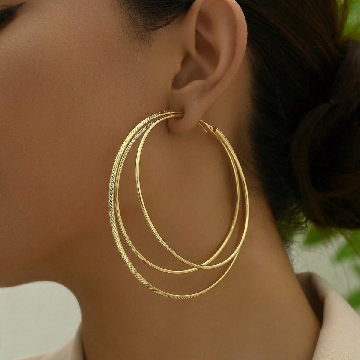 Exaggerated Golden Metal Circle Earrings For Stylish Statement Looks