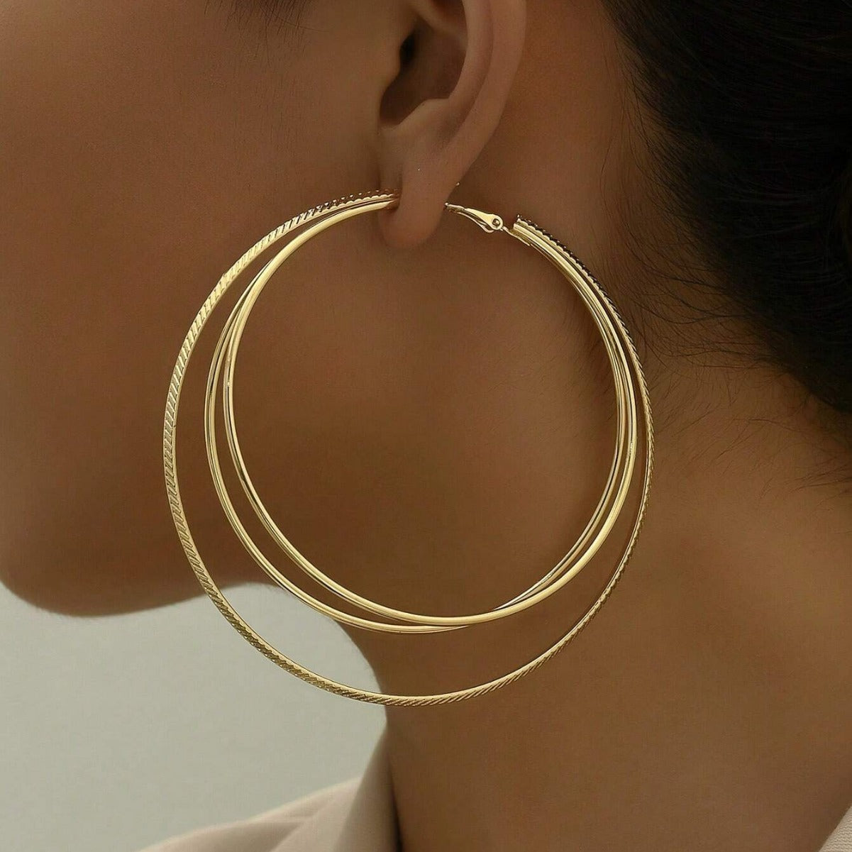 Exaggerated Golden Metal Circle Earrings For Stylish Statement Looks