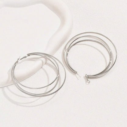 Exaggerated Golden Metal Circle Earrings For Stylish Statement Looks