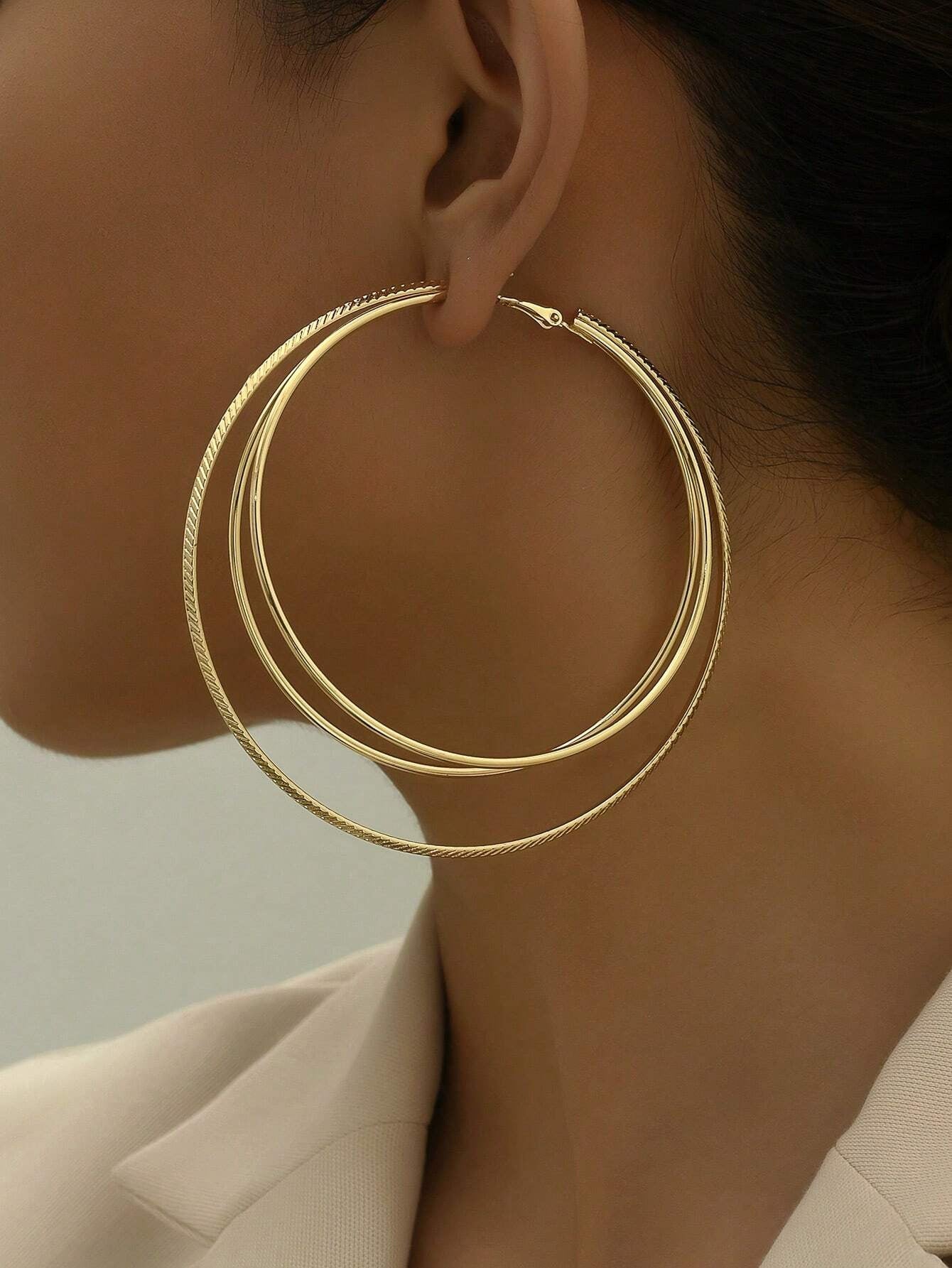Exaggerated Golden Metal Circle Earrings For Stylish Statement Looks