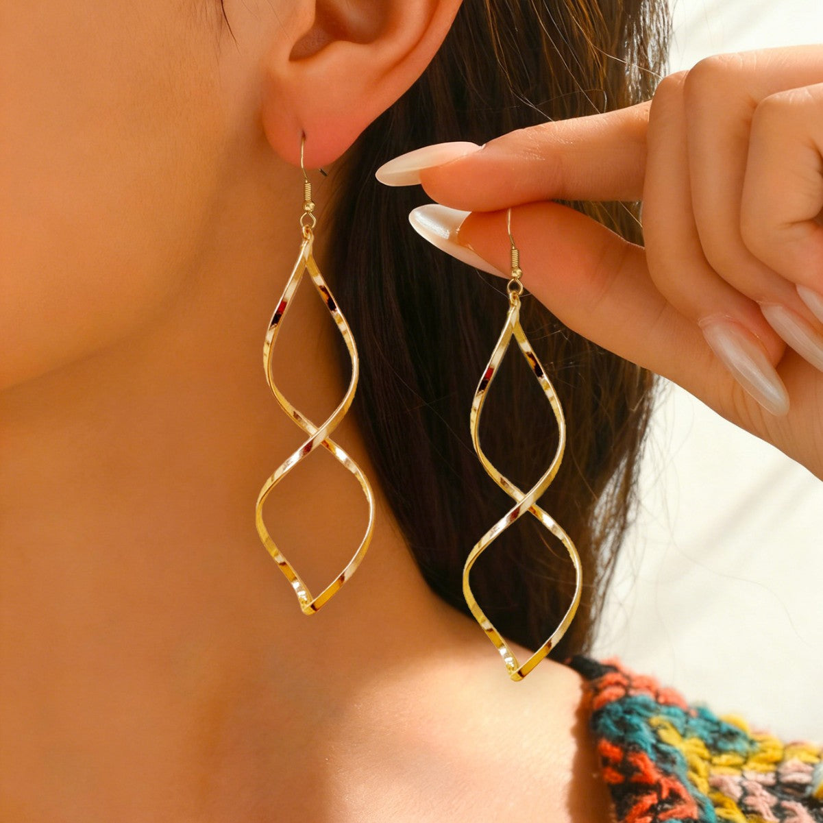 Curve Drop Earrings For Women Made Of Zinc Alloy Featuring Elegant Design