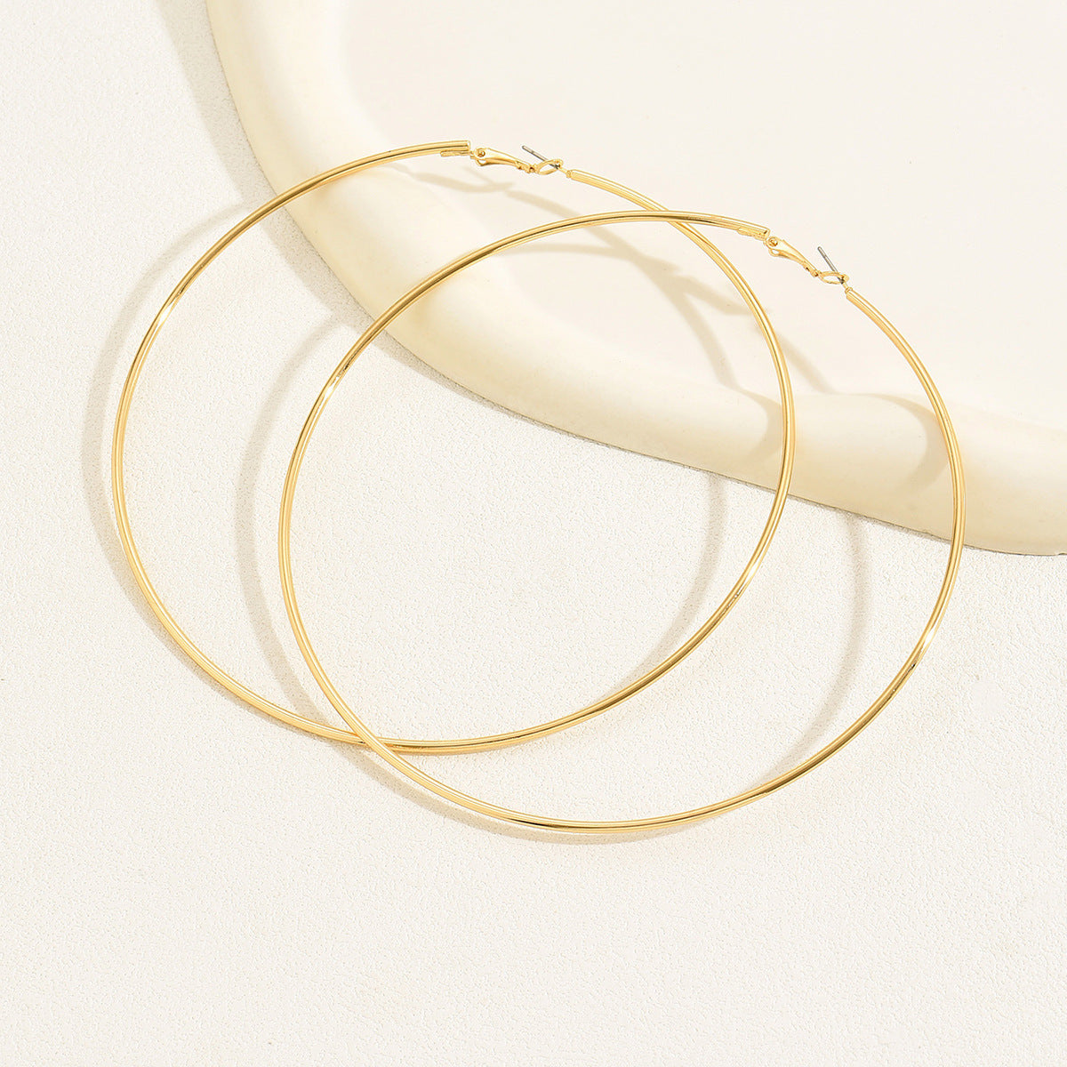 Round Golden Alloy Earrings For Elegant Style