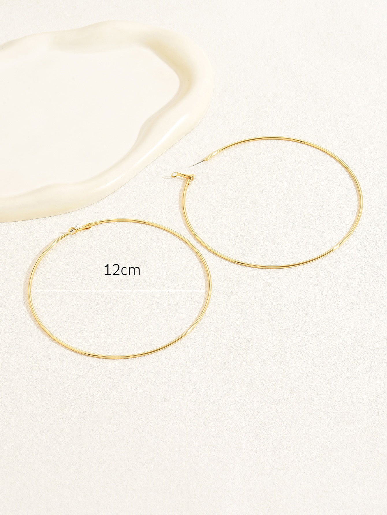 Round Golden Alloy Earrings For Elegant Style