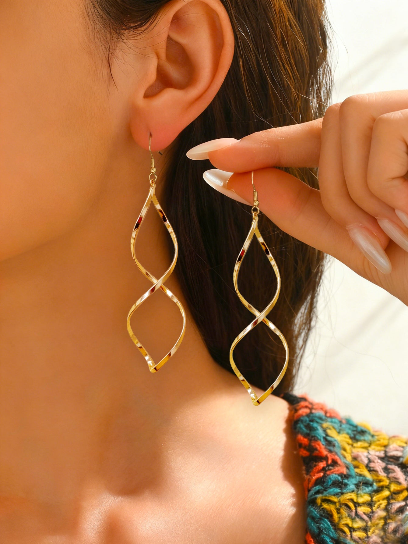 Curve Drop Earrings For Women Made Of Zinc Alloy Featuring Elegant Design