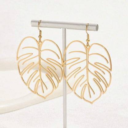 Leaves Drop Earrings For Women In Green Metal Featuring Elegant Design