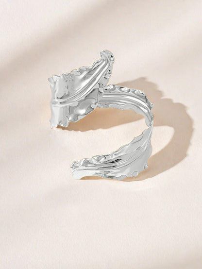 Golden Metal Leaves Bangle For Elegant Style