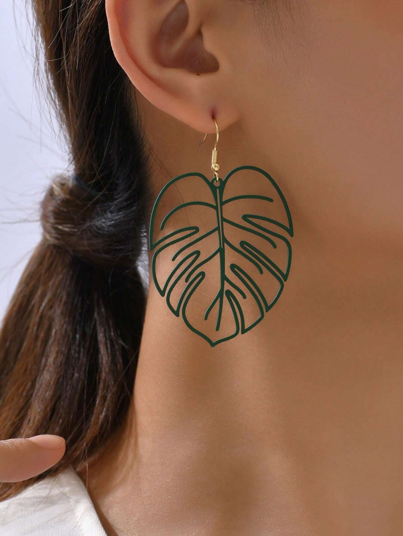 Leaves Drop Earrings For Women In Green Metal Featuring Elegant Design