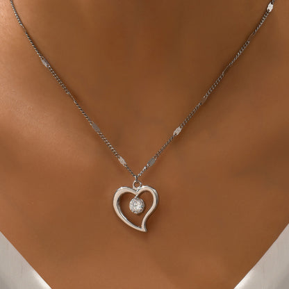 Heart Shape Pendant For Women In Simple Style, Made Of Copper With Golden Finish And Zircon Inlay