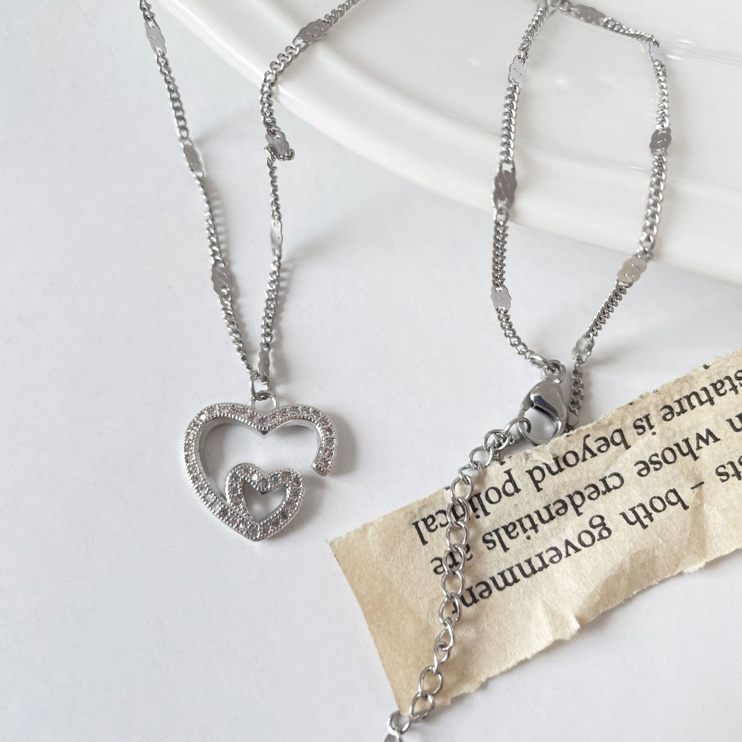 Heart Shape Pendant For Women In Simple Style, Made Of Copper With Golden Finish And Zircon Inlay