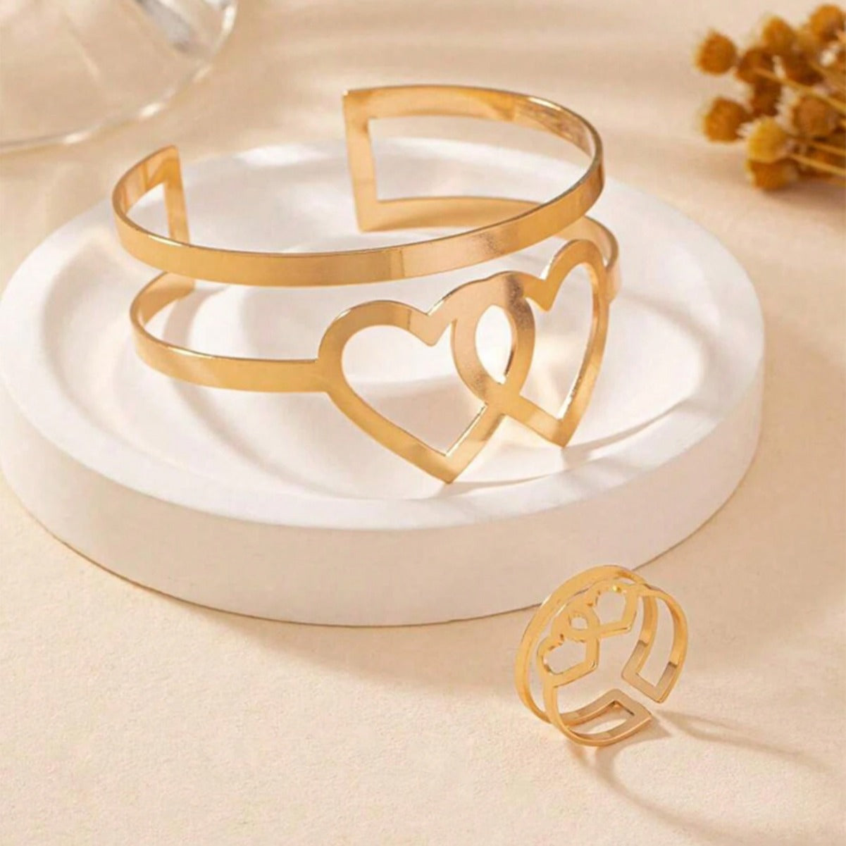 Double Heart Bangle For Women In Golden Alloy, 1 Set Elegant Jewelry Accessory