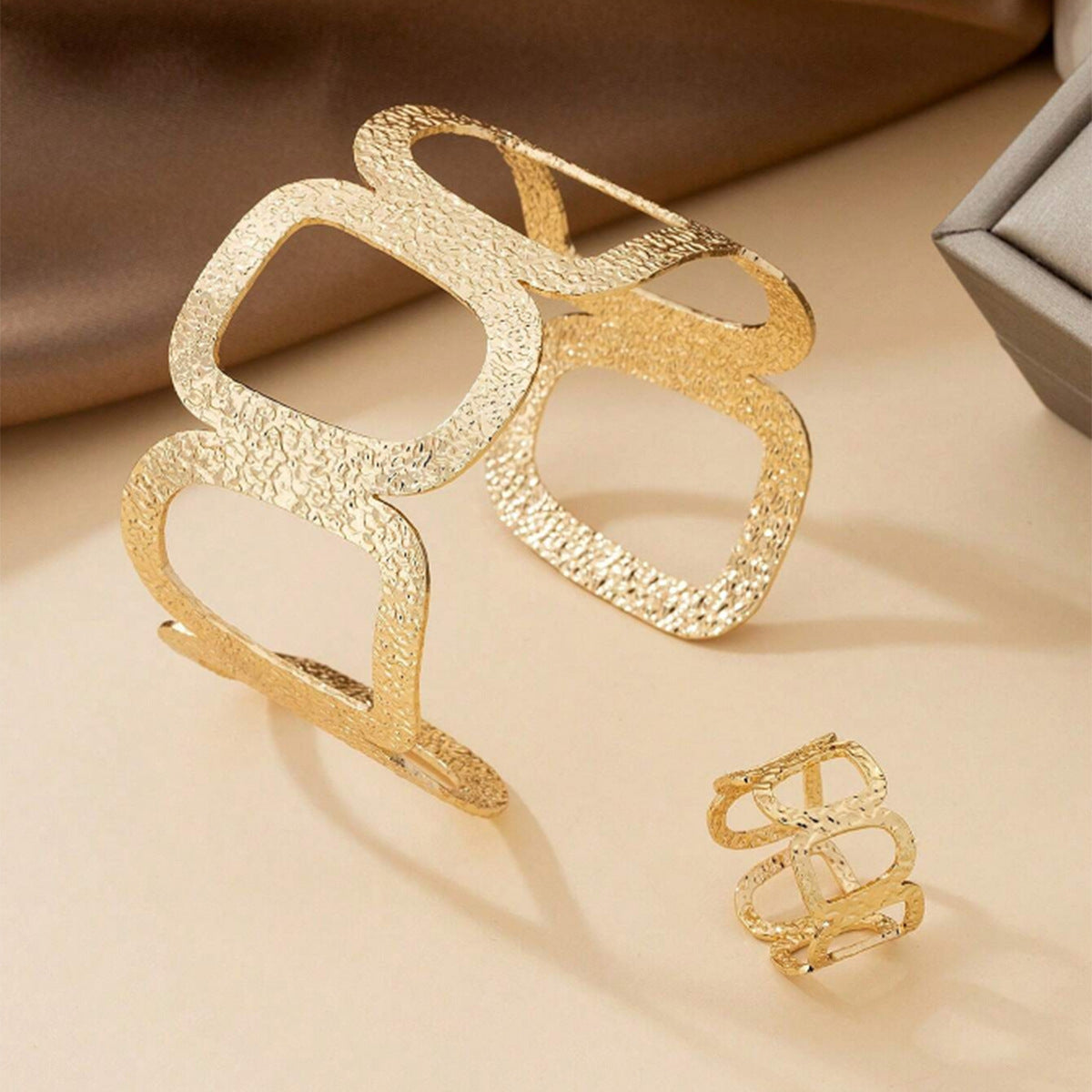 Geometric Bangle For Women In Golden Alloy, Stylish And Durable Jewelry Accessory
