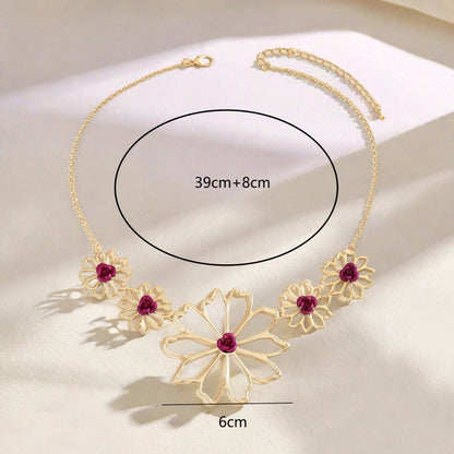 Golden Pastoral Flowers Necklace For Women Made Of Durable Zinc Alloy