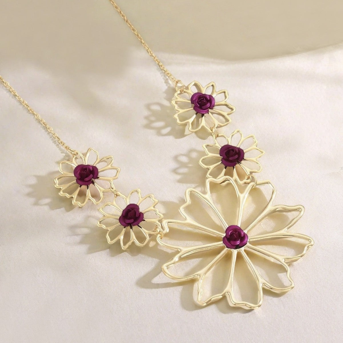 Golden Pastoral Flowers Necklace For Women Made Of Durable Zinc Alloy