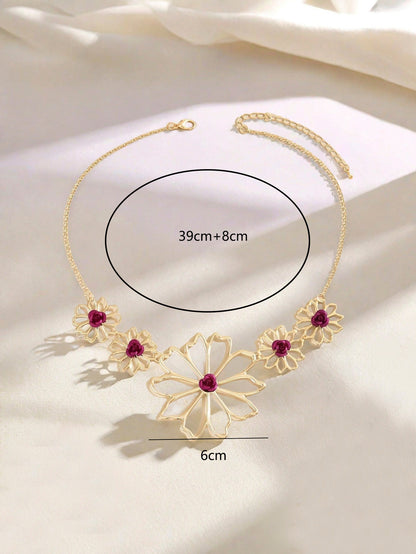 Golden Pastoral Flowers Necklace For Women Made Of Durable Zinc Alloy
