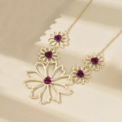 Golden Pastoral Flowers Necklace For Women Made Of Durable Zinc Alloy