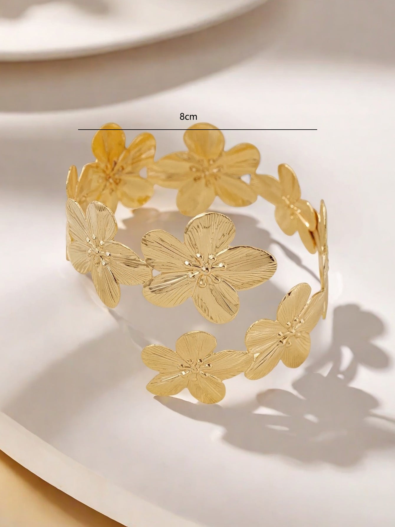 Elegant Golden Flowers Arm Cuff For Women Featuring Electroplated Metal Bangle Jewelry Accessory