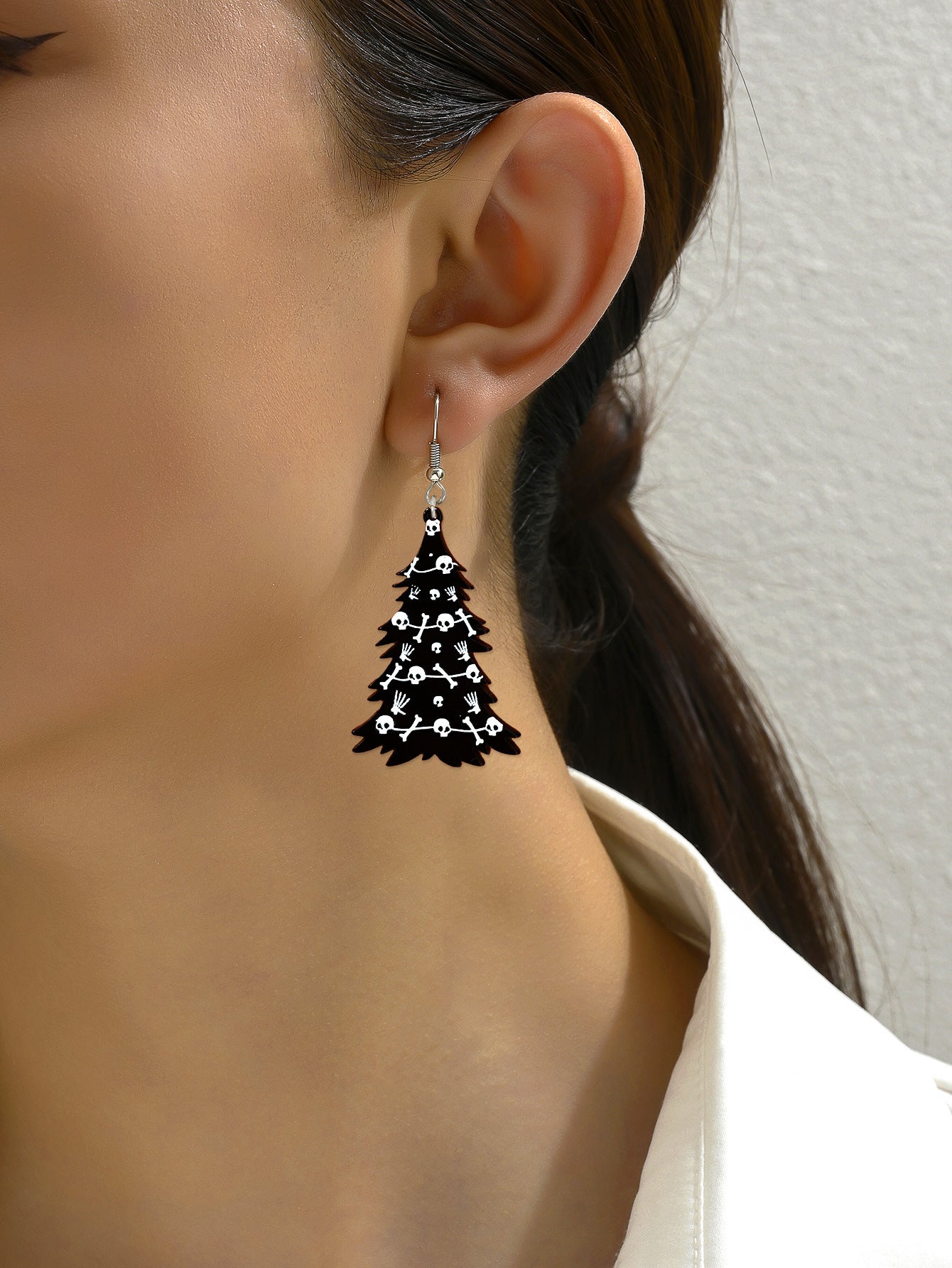 Gothic Black Acrylic Skull Drop Earrings For Women, Perfect For Halloween