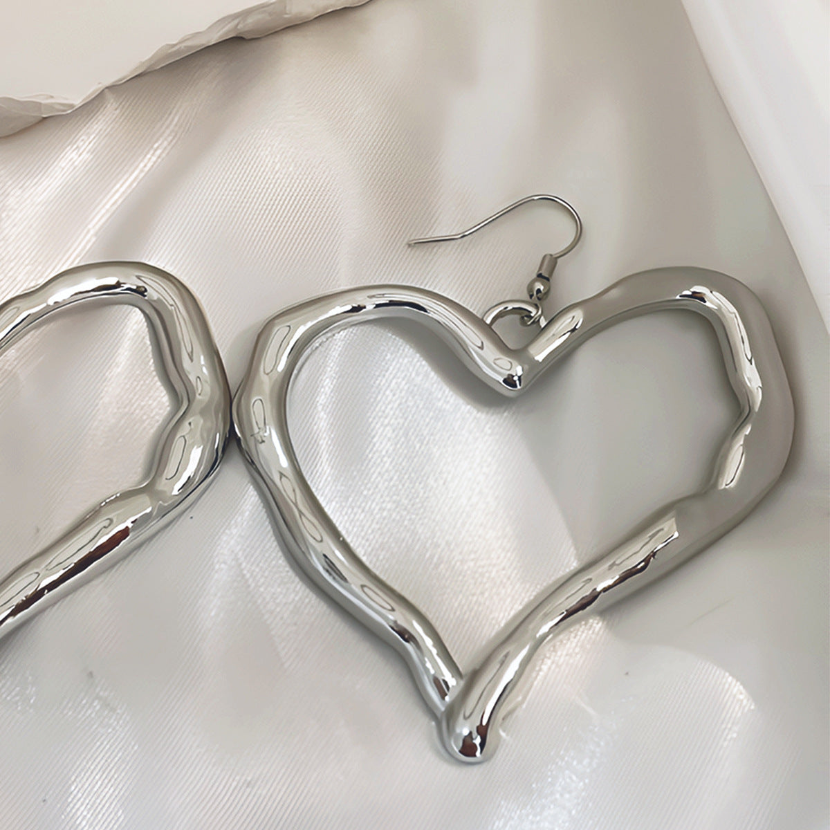Heart Shape Earrings For Women In Golden Alloy, Elegant And Stylish Jewelry Accessory