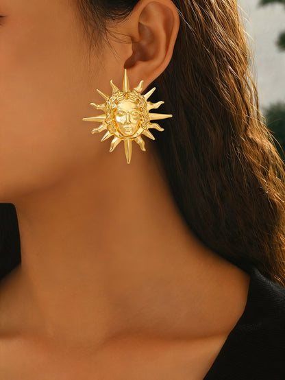 Hip-Hop Portrait Stud Earrings For Men And Women, Made Of Durable Alloy, Featuring A Stylish Golden Finish
