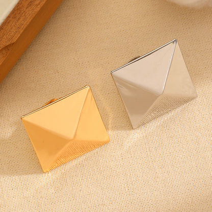 Exaggerated Golden Quadrilateral Iron Ring For Women, 1 Piece