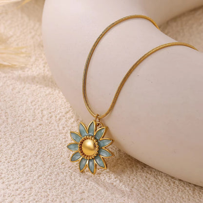 Flower Necklace For Women Featuring PVD Coated 18K Real Gold Plated 304 Stainless Steel