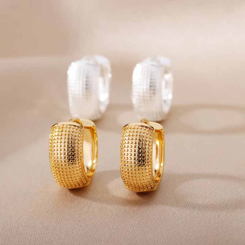 Simple Style U Shape Earrings For Women Featuring 18K Real Gold Plated Copper Material In Golden