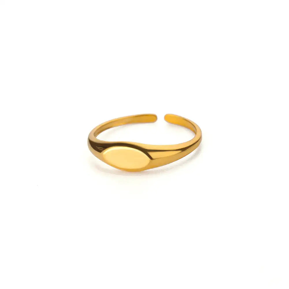 Vintage Style Women’s Ring Featuring Lines Pattern With 18K Real Gold Plated Finish In Golden