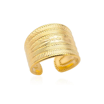 Vintage Style Women’s Ring Featuring Lines Pattern With 18K Real Gold Plated Finish In Golden