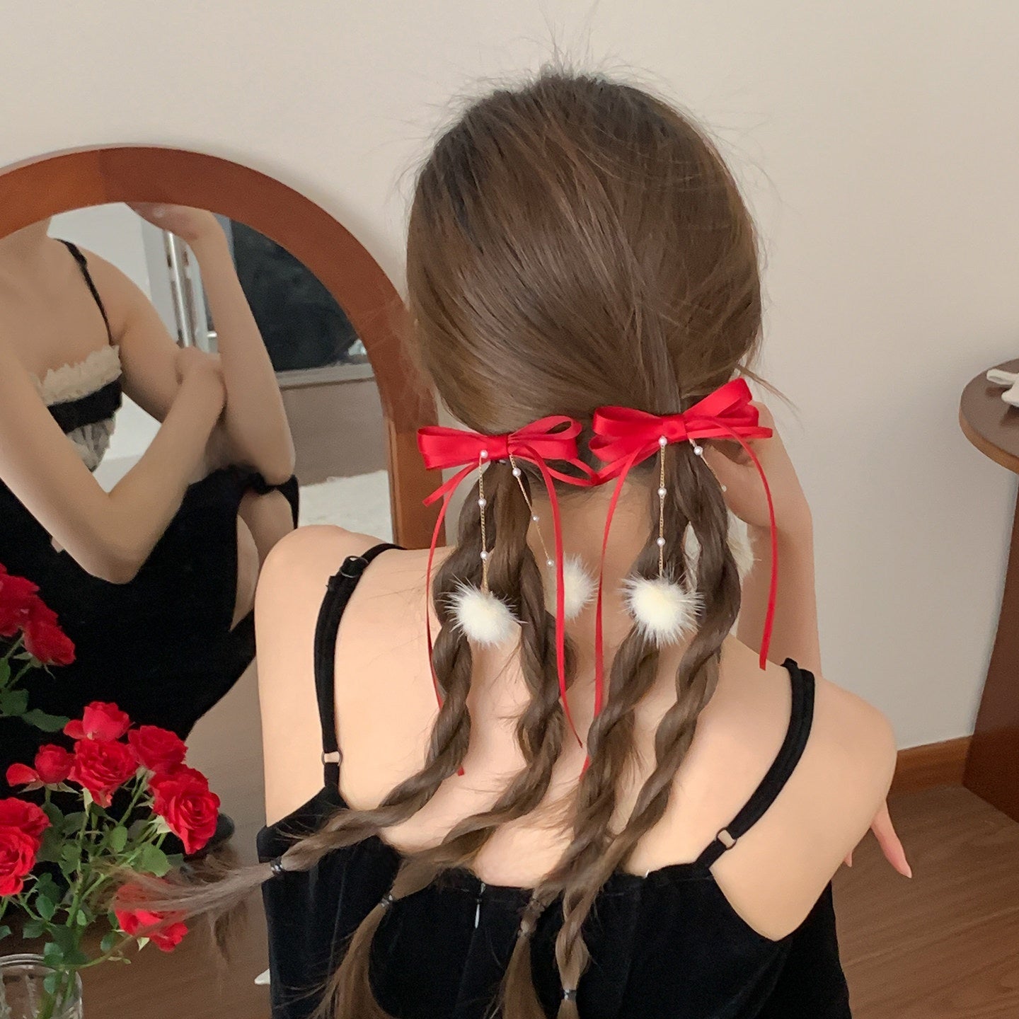Sweet Style Hair Clip With Red Tassel Pattern, Perfect For New Year Hair Accessories