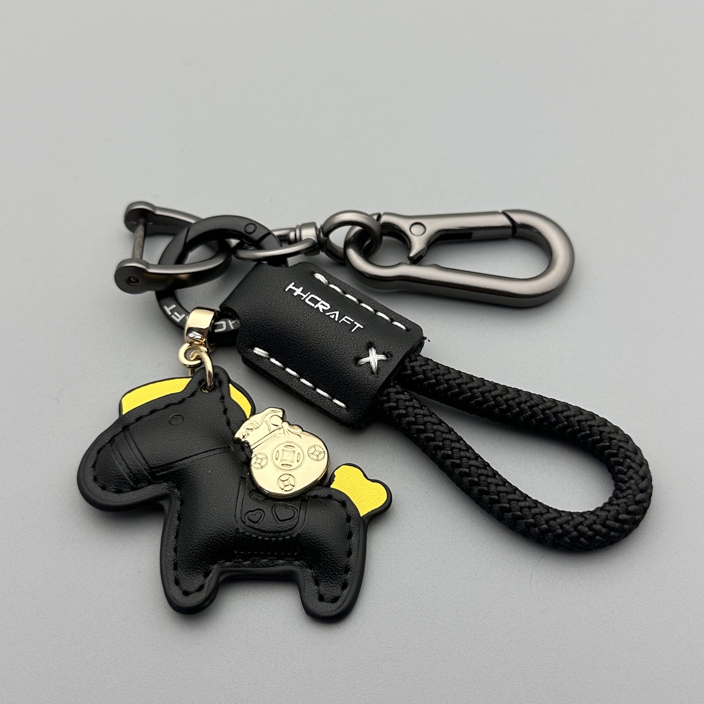 Horse Pattern Keychain Made Of Durable PU Leather, Stylish And Practical Accessory For Everyday Use