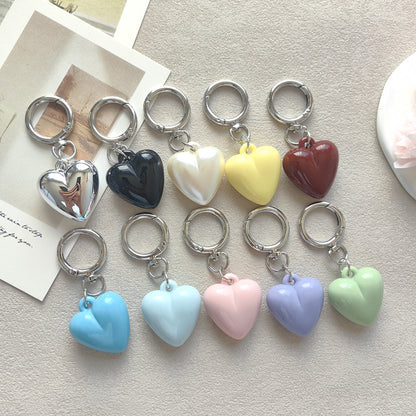 Heart Shape Keychain Made Of Durable Plastic In Classic Black, Perfect For Everyday Use And Gift Giving
