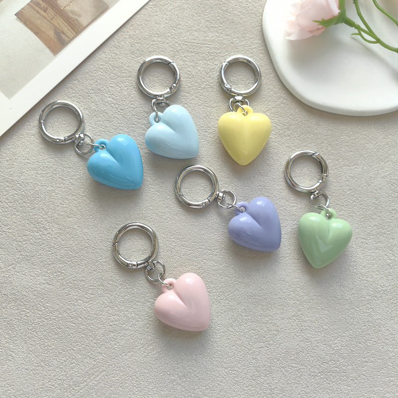 Heart Shape Keychain Made Of Durable Plastic In Classic Black, Perfect For Everyday Use And Gift Giving