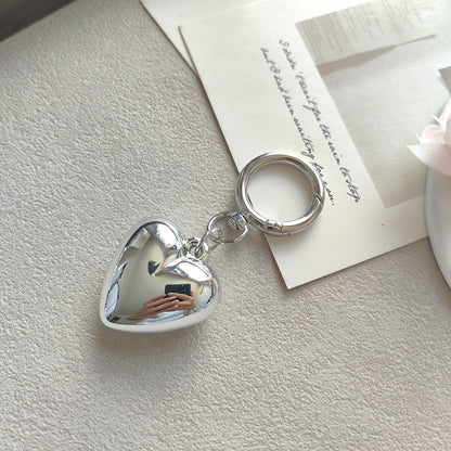 Heart Shape Keychain Made Of Durable Plastic In Classic Black, Perfect For Everyday Use And Gift Giving