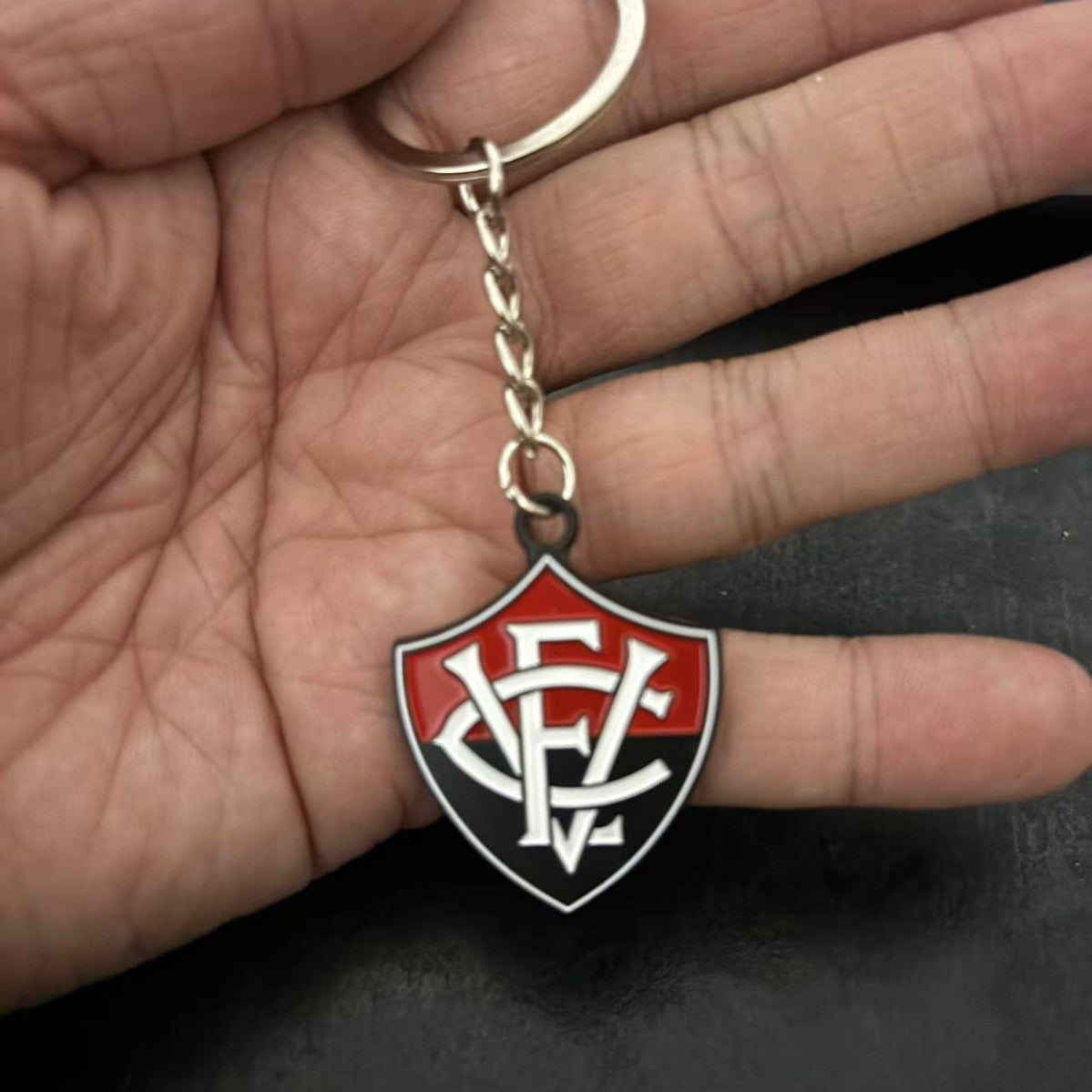 Alloy Keychain In Stylish Colour, Durable And Lightweight Jewelry Accessory