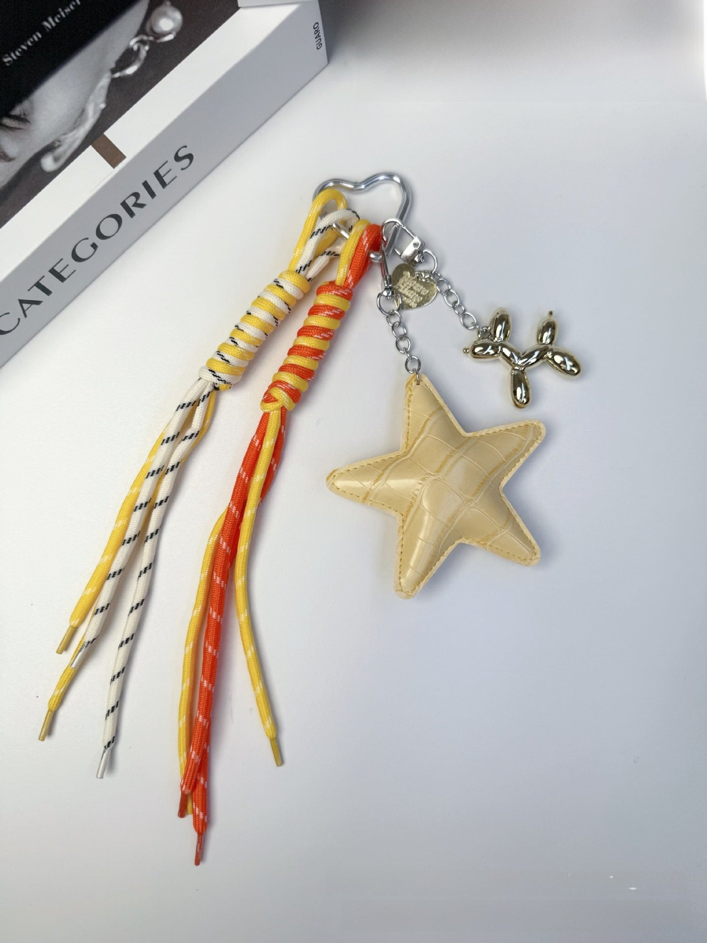 Original Design Star Pattern Keychain In PU Leather, Stylish And Durable Hanging Accessory